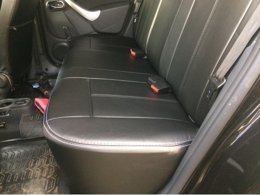 Авточехлы на Nissan Terrano Авточехлы на Nissan Terrano