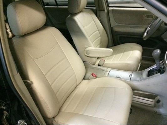 Авточехлы на Toyota Highlander 2 Авточехлы на Toyota Highlander 2