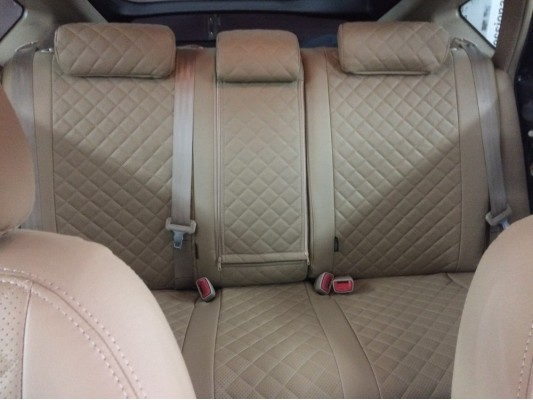 Авточехлы на Toyota Prius Авточехлы на Toyota Prius