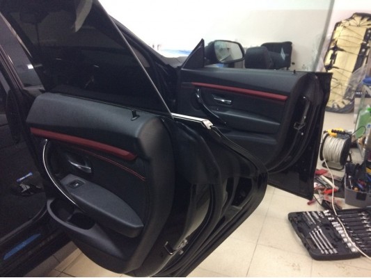 Перетяжка дверных карт Перетяжка дверных карт