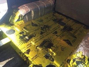 Шумоизоляция пола, арок, дверей и багажника